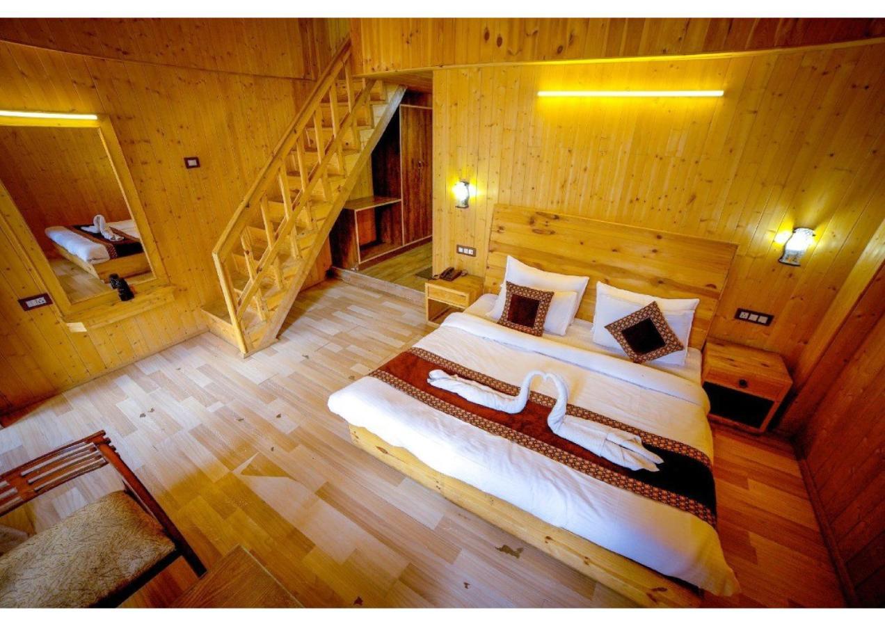 Hôtel Manali Extérieur photo